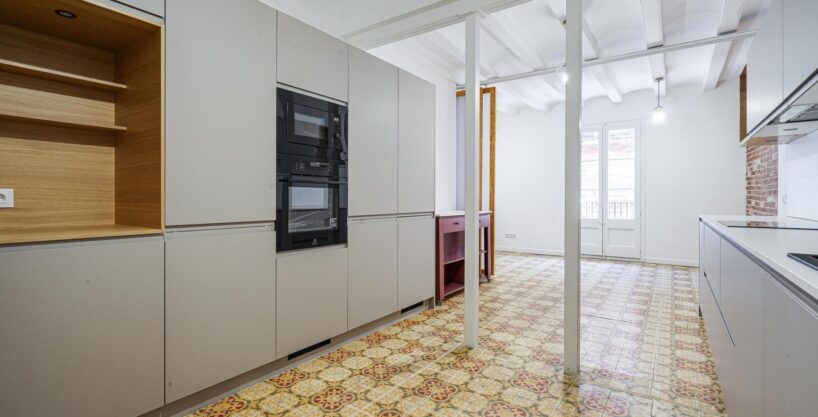 Vivienda en venta recientemente reformada en pleno corazón de Barcelona._1