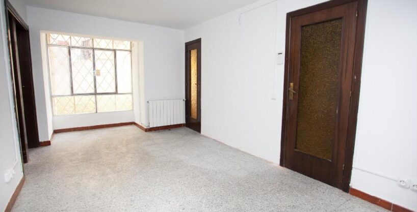 **¡Inversión Potencial! Piso  en Venta con Ocupación **_1