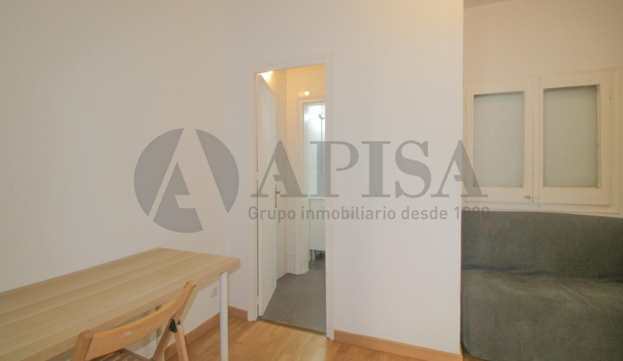 Apartamento en el centro del Clot de 1 habitación amueblado_5