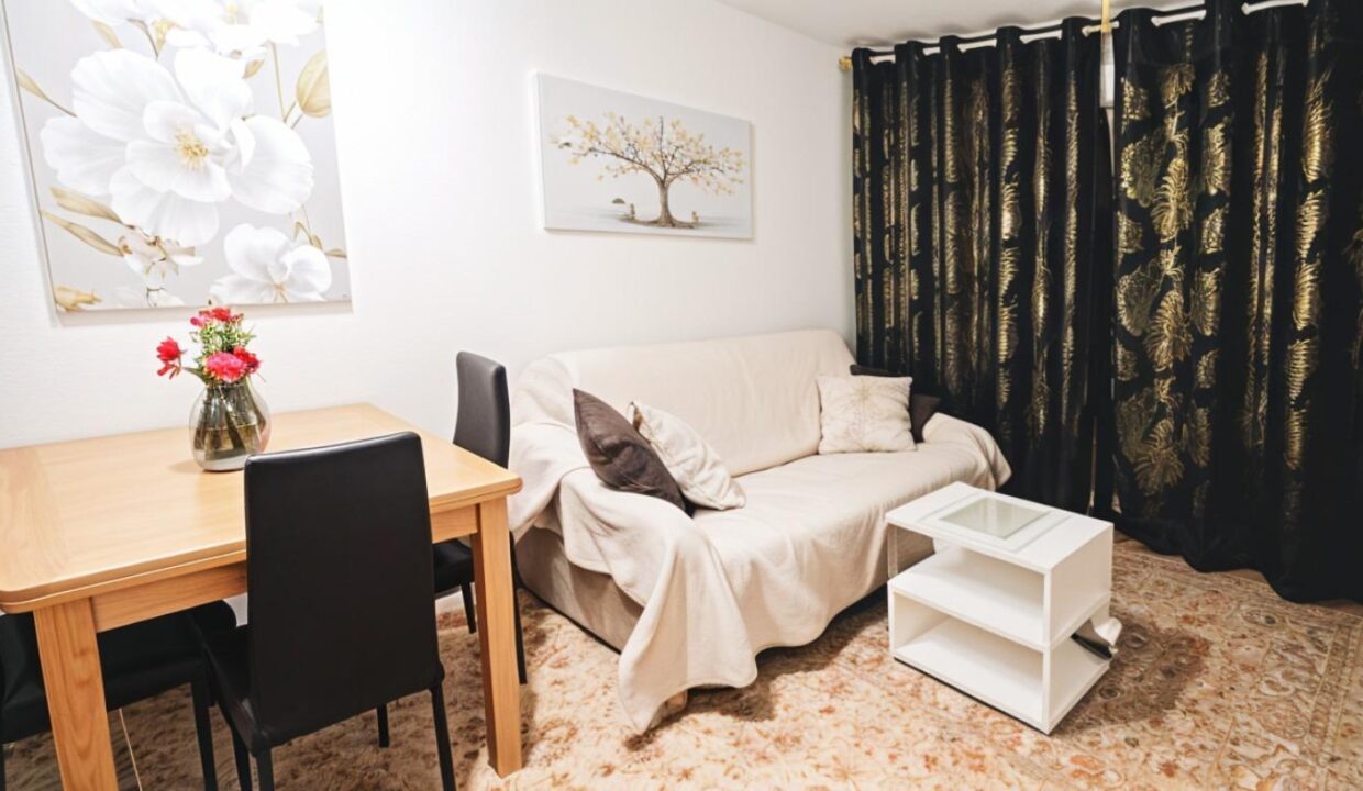 Encantador Apartamento en Salou - Tu Refugio Ideal a Pocos Pasos de la Playa_4