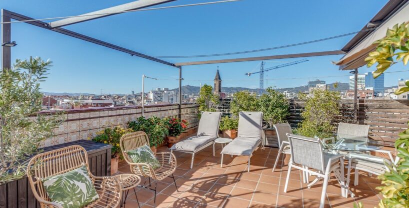 Espectacular ático con terraza en venta._1