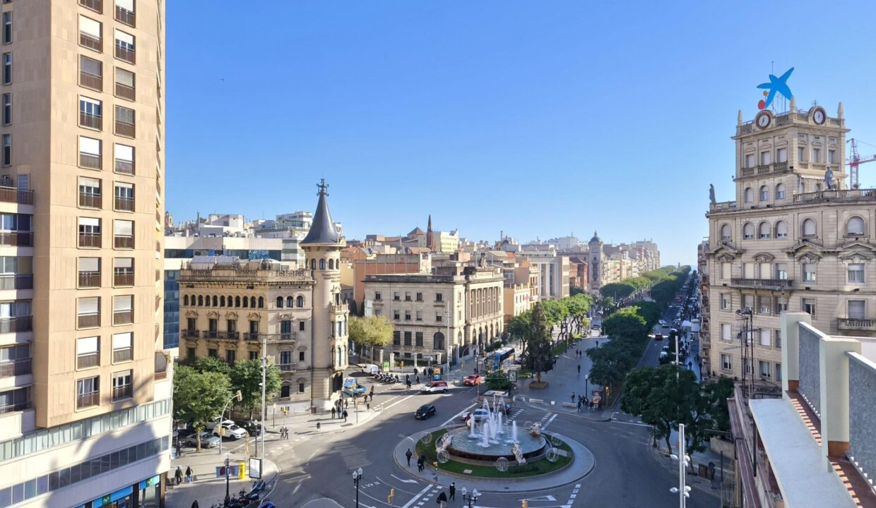 Exclusivo piso familiar en la Rambla Nova de Tarragona: espacio