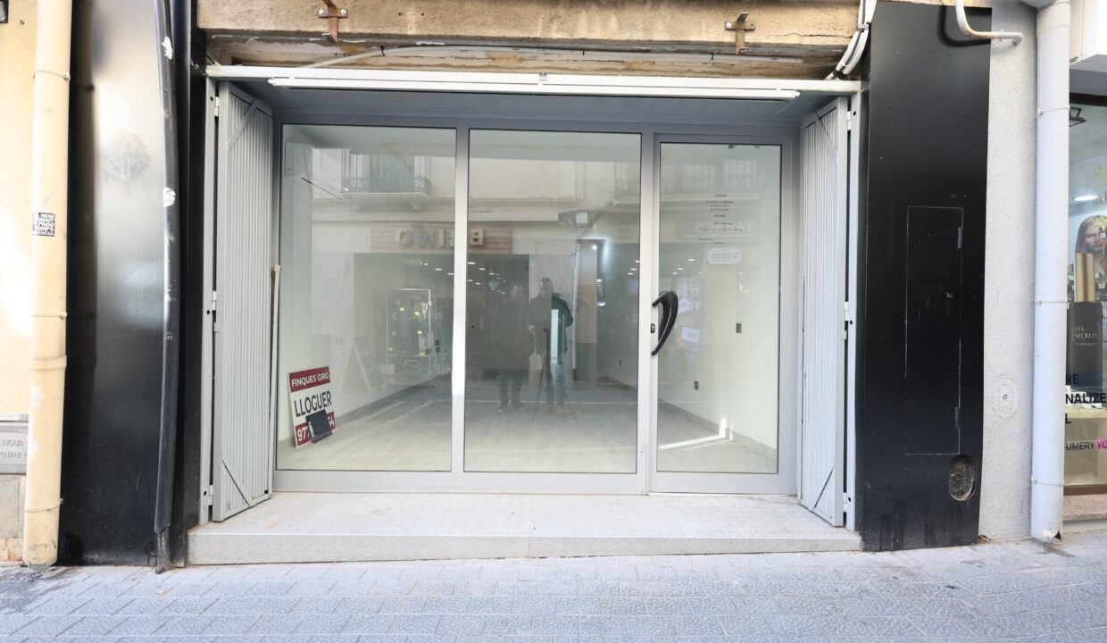 LOCAL COMERCIAL EN ALQUILER EN EL CENTRO DEL VENDRELL_2