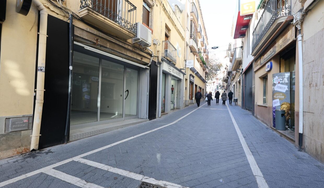 LOCAL COMERCIAL EN ALQUILER EN EL CENTRO DEL VENDRELL_3