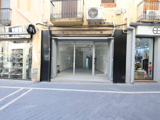 LOCAL COMERCIAL EN ALQUILER EN EL CENTRO DEL VENDRELL_1