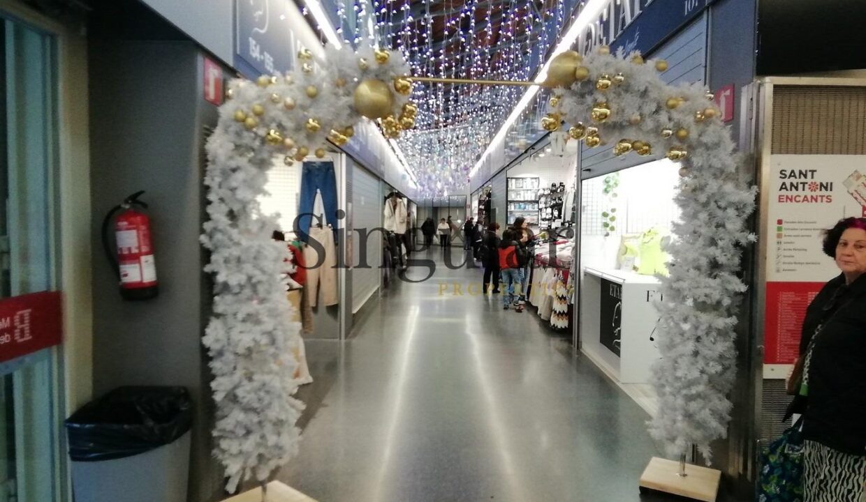 Oportunidad de Traspaso de 2 Tiendas en el Emblemático Mercado de Sant Antoni_4