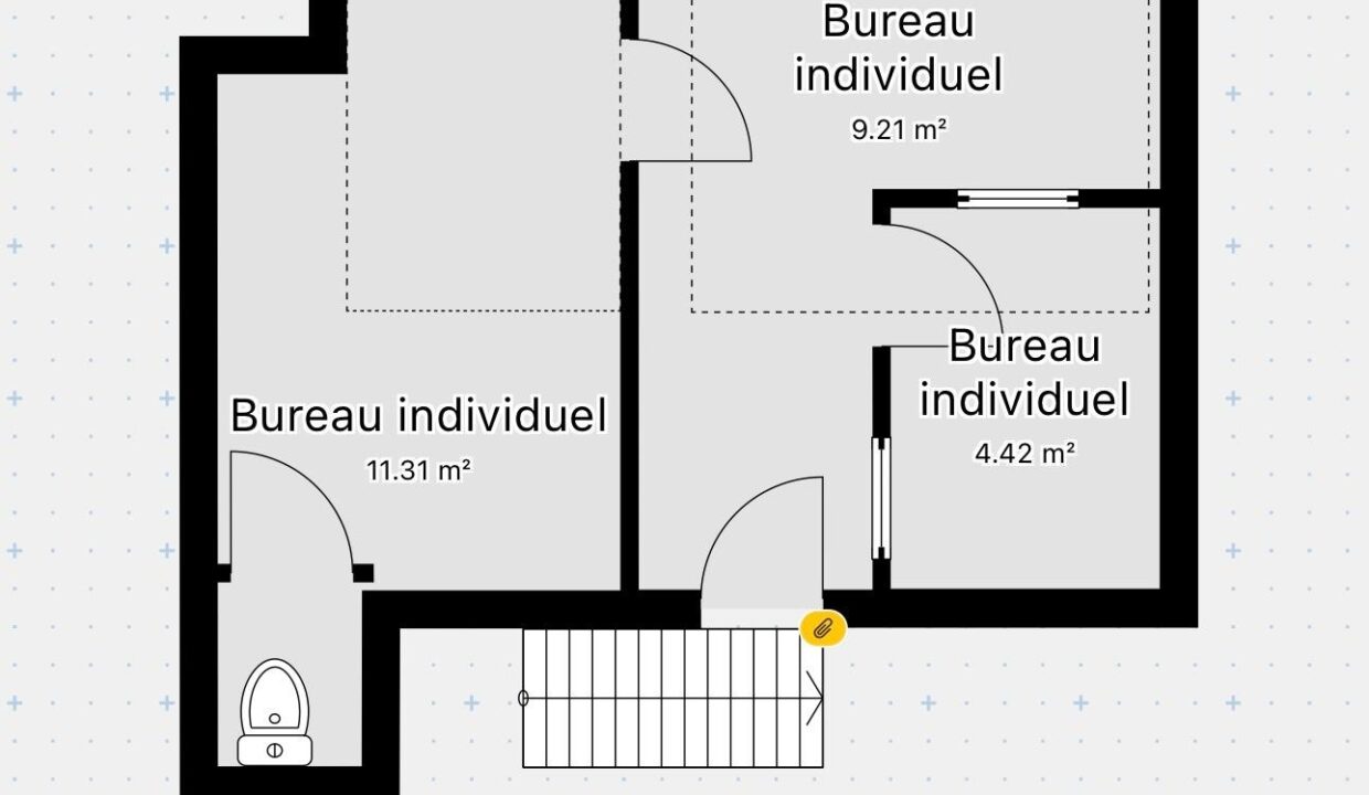 Oportunidad única para inversores: Venta de dos trasteros unidos en Barcelona_3