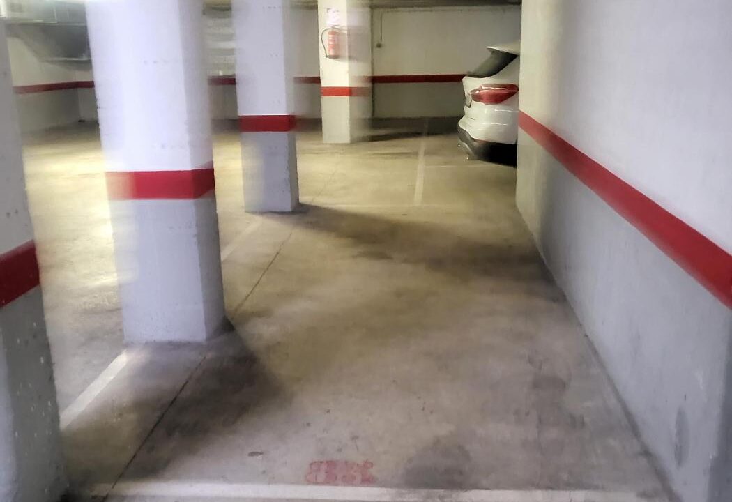 PLAZA DE PARKING EN ALQUILER CENTRO DE TORREDEMBARRA_2