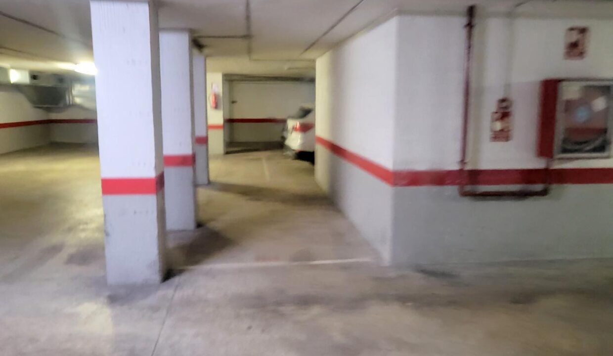 PLAZA DE PARKING EN ALQUILER CENTRO DE TORREDEMBARRA_1