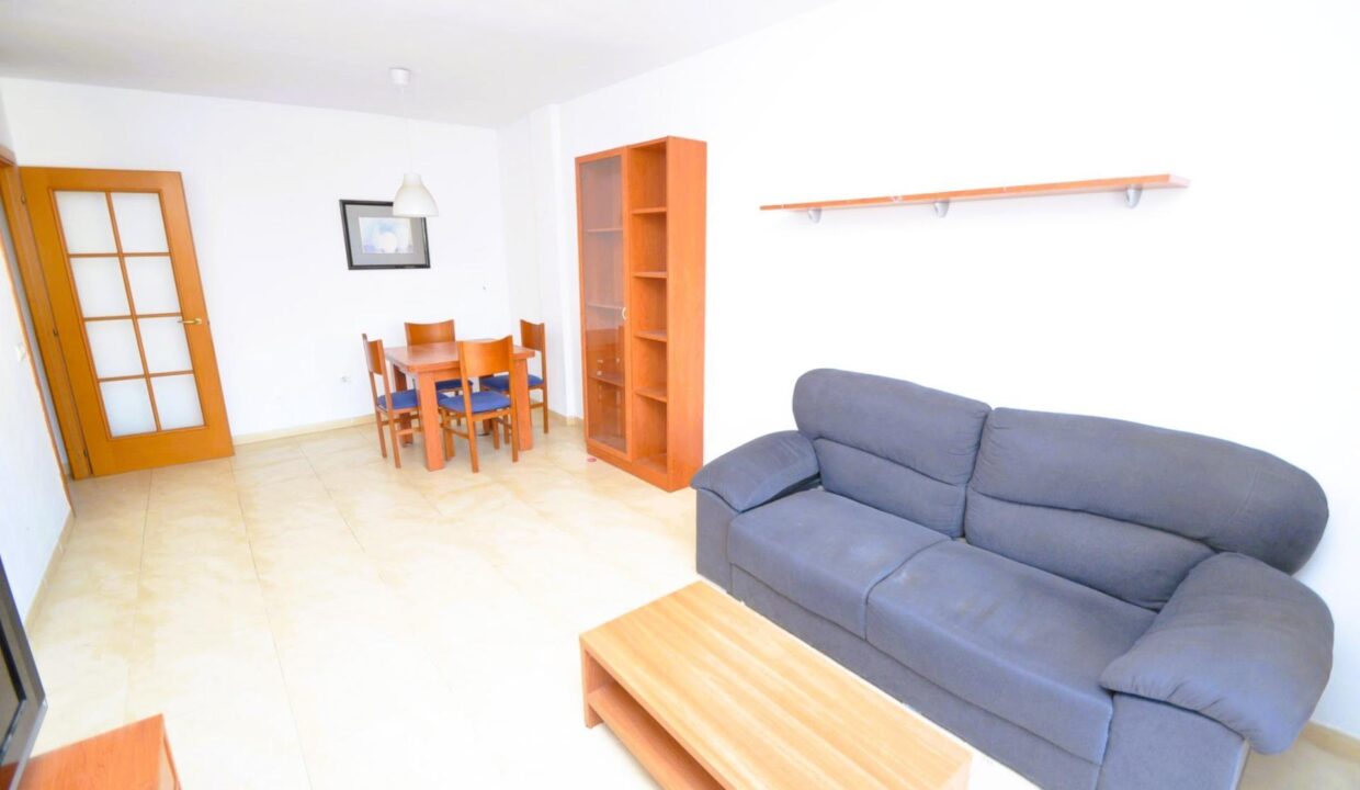 Piso Centrico Esquinero de 3 Dormitorios y 2 Baños