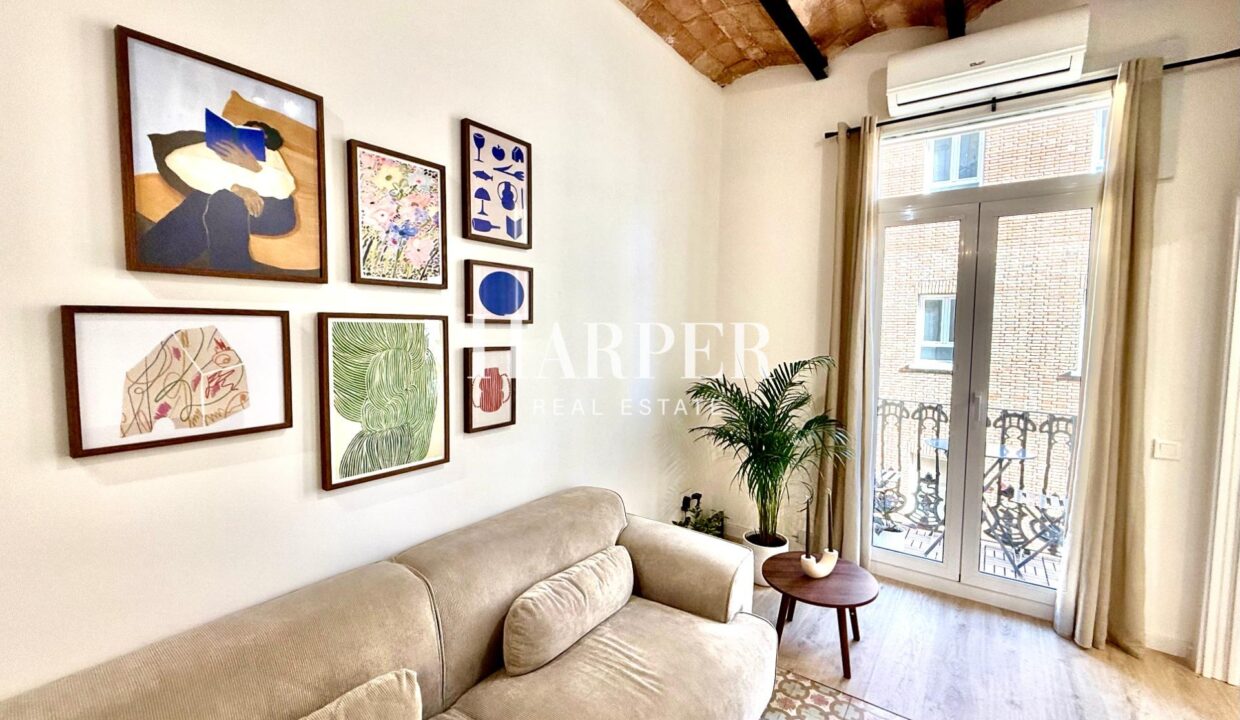 Piso con 1hab doble y 2 balcones en Barceloneta_1