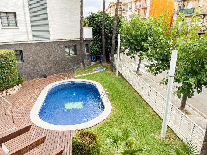 Precioso adosado a la venta en Torredembarra. Financiación hasta el 100%_1