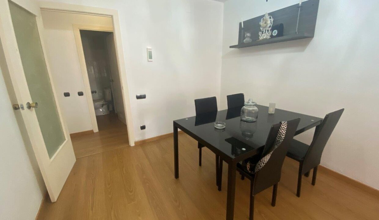 VENTA DE AMPLIO PISO DE 3 DORMITORIOS EN SEGUR DE CALAFELL_5