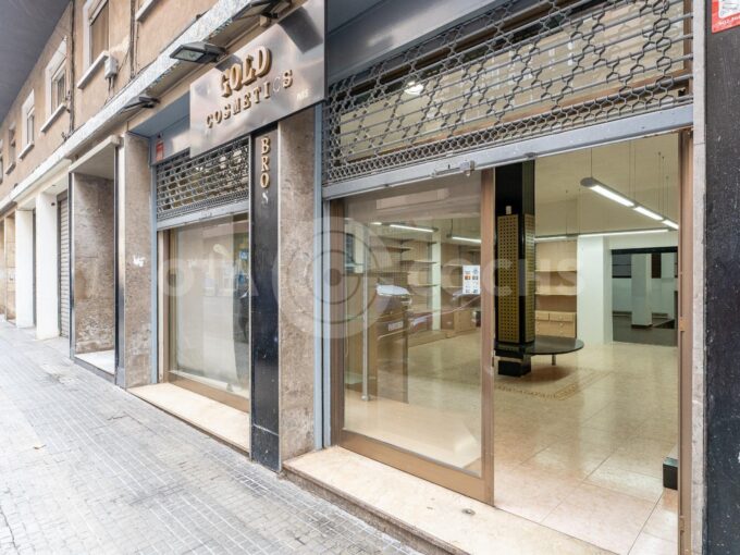 VENTA LOCAL COMERCIAL EN EL CENTRO DE REUS_1