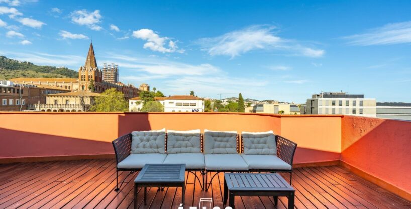 EXCLUSIVO ATICO DUPLEX EN SARRIA CON TERRAZA Y VISTAS AL MAR_1