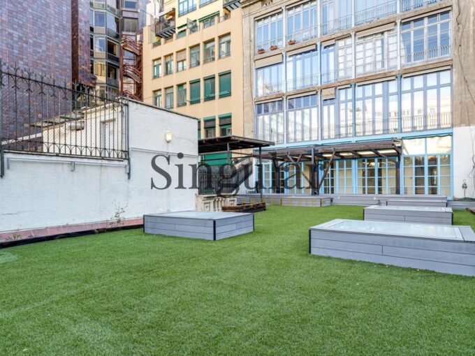 Impresionante piso principal con terraza de ensueño en Plaza Urquinaona_1