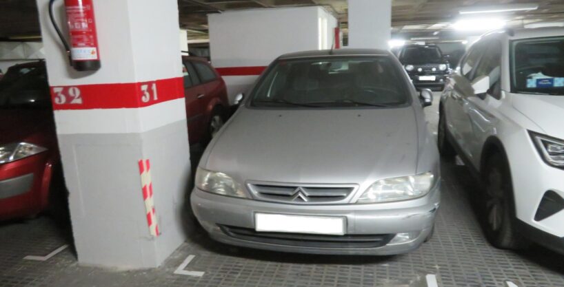 PLAZA DE PARKING EN LA AVENIDA DE ROMA PARA COCHE PEQUEÑO_1