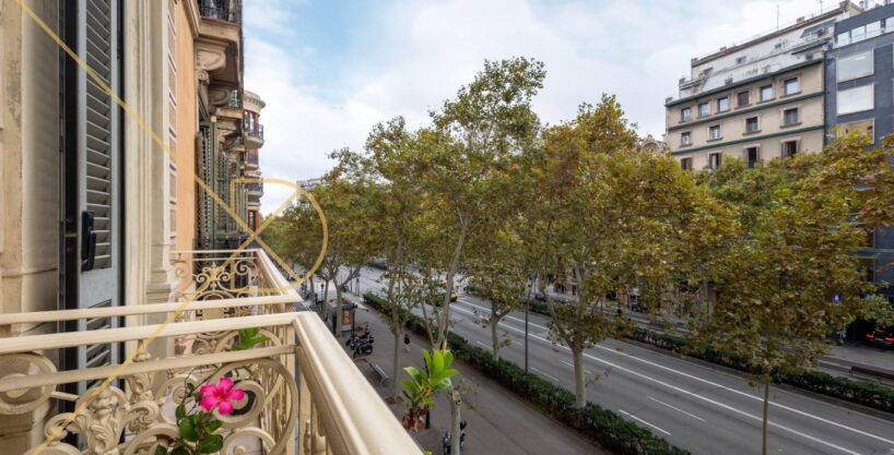 Piso exclusivo de 130m2 en Gran Vía de les Corts Catalanes_1