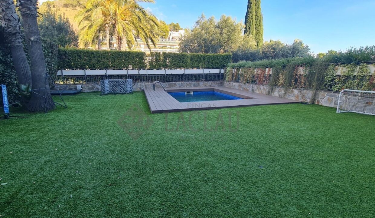 Planta Baja dúplex con jardín y piscina privados en exclusivo complejo de Barcelona_3