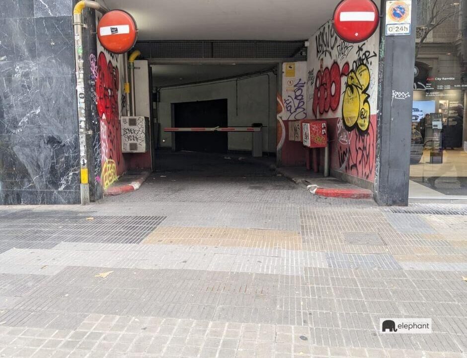 Plaza de APARCAMIENTO PARA COCHE Y MOTO en Rambla de Catalunya_3